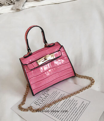 Mini sac rose à bandoulière métallique avec serrure