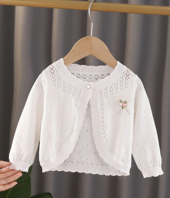 Gilet blanc pour fillette