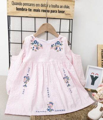 Robe rose romantique pour fille