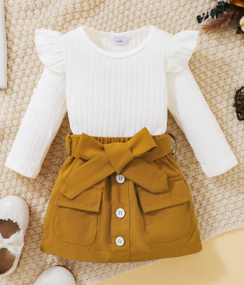 Tenue de pull et jupon pour fille