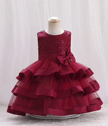Robe Rouge Brodée de Fleurs