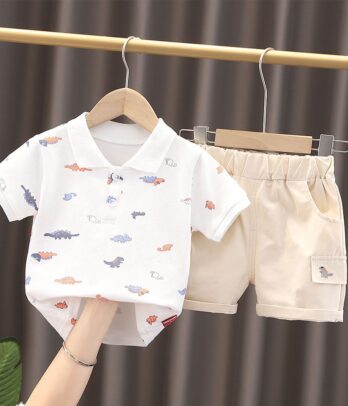 Ensemble de T-shirt blanc et short beige pour garçon