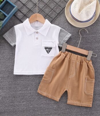 Tenue de short à couleur brique pour bébé garçon