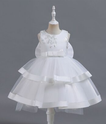 Robe Blanche brodée pour fillettes