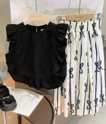 Ensemble noir et blanc stylé pour fillettes