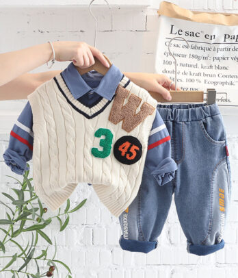 Ensemble trois pièces pour garçon pull sans manches avec chemise et jean