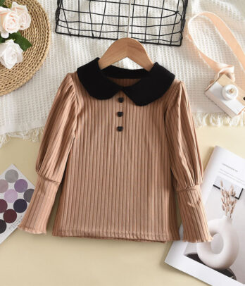 Pull à col poupée de couleur marron