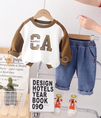 Ensemble de jean et sweat pour garçons