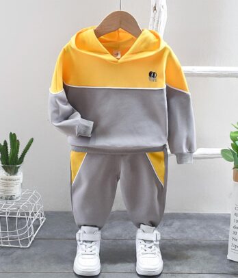 Ensemble jogging gris et jaune pour garçon