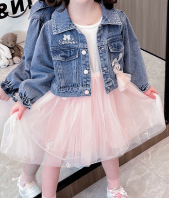 Ensemble veste jean et robe jupon rose