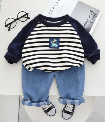 Ensemble deux pièces pull à Rayures et pantalon Jean