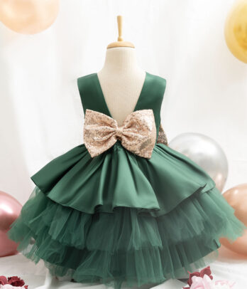 Robe princesse de couleur verte