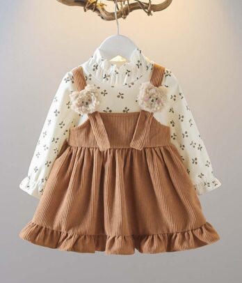 Robe en velours et pull pour filles