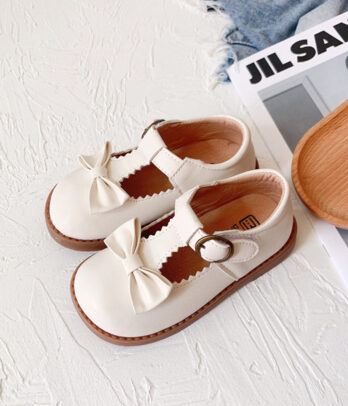 Ballerine beige clair avec nœuds