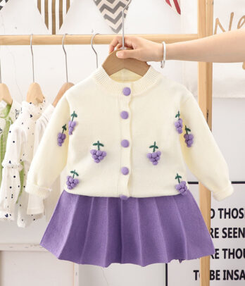 Ensemble jupe violette et gilet raisin pour filles