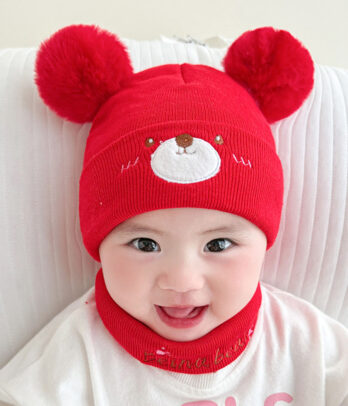 bonnet cache-cou petit ourson rouge