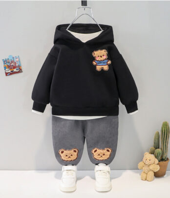 Sweat noir et pantalon gris motif "Ourson" pour garçon