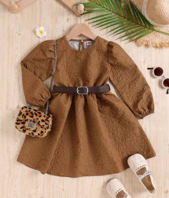 Robe monochrome en relief pour fillettes