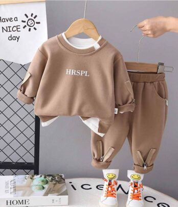 Ensemble de jogging clair pour enfants