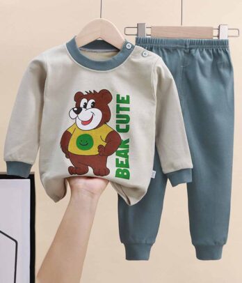 Pyjama verdâtre imprimé "Cute bear" 