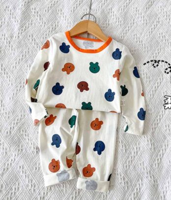 Pyjama deux pièces unisexe imprimé petits lapins