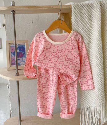 Pyjama deux pièces roses imprimées pour filles