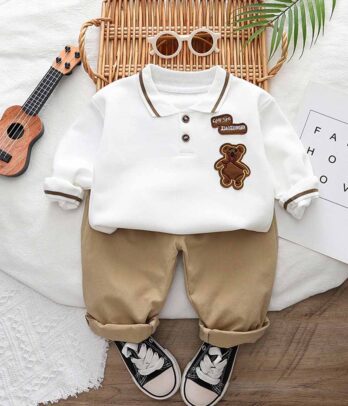Ensemble de deux pièces avec broderie ourson sur le pull