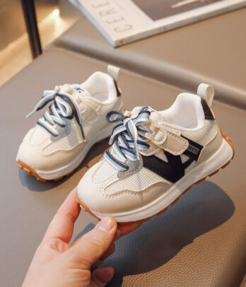 Chaussures de sport tricolore souples