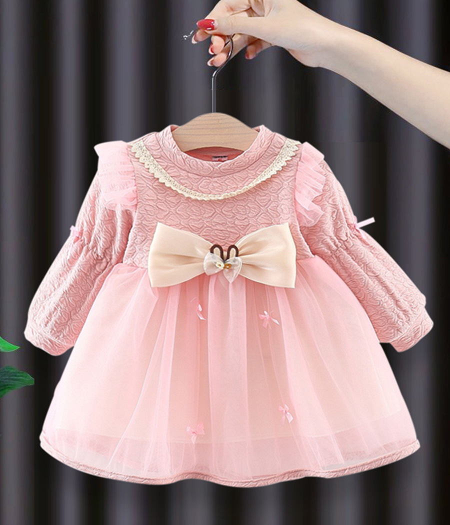38512-01-1 Robe rose à manches longues parsemée de nœuds papillons – Image 1