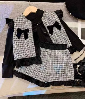 Set de trois pièces à carreaux pour fillettes