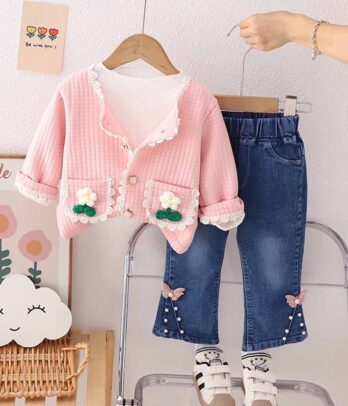 Ensemble de cardigan rose en laine et pantalon en jean pour fillettes
