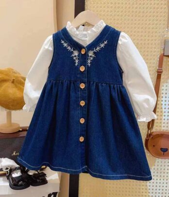 Ensemble de robe en jean évasée et chemise blanche pour filles