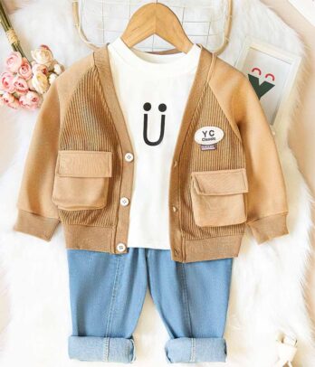 Ensemble de jean et haut marron composé de trois pièces