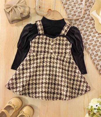Ensemble de robe rétro à carreaux avec pull noir