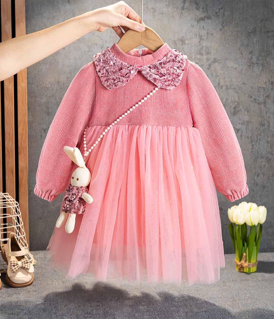 Group 7 copy Robe scintillante avec col à paillettes pour fillettes – Image 1