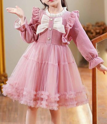 Robe rose à tulle vaporeux de couleur rose