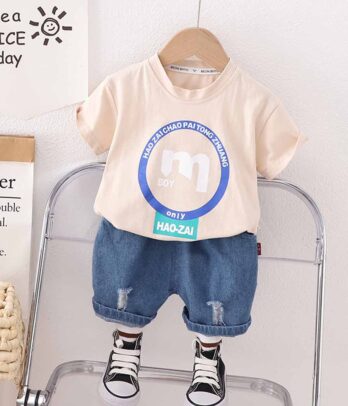 Ensemble estival avec T-shirt imprimé