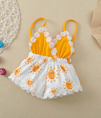 Jumpsuit short ensoleillé pour petites filles