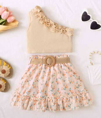 Ensemble de jupe florale et haut beige asymétrique