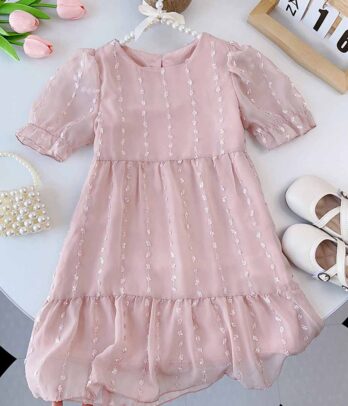 Robe de style coréen de couleur rose clair