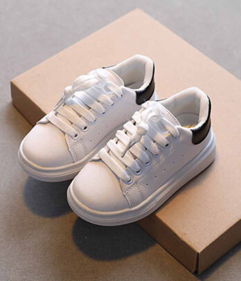 Baskets blanches simples unisexes