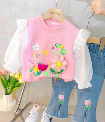 Ensemble "le jardin secret" composé de haut rose et pantalon en jean