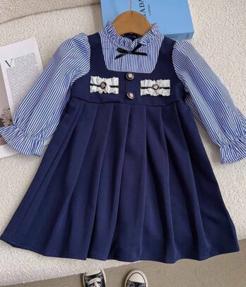 Robe d'école pour fillettes