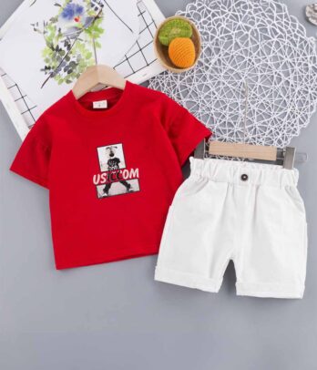 Ensemble de short blanc et haut rouge pour garçons