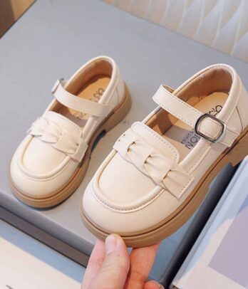 Chaussures blanc cassé pour filles décoré de tresse