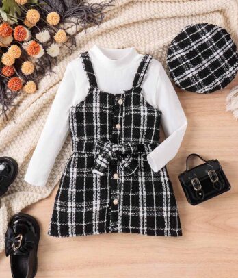 Ensemble de robe noire pull blanc et béret pour filles