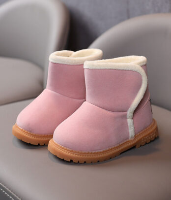 Bottes rembourrées de couleur rose pour filles