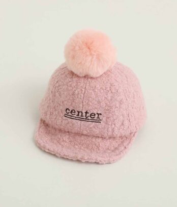 Casquette en laine rose avec ponpon