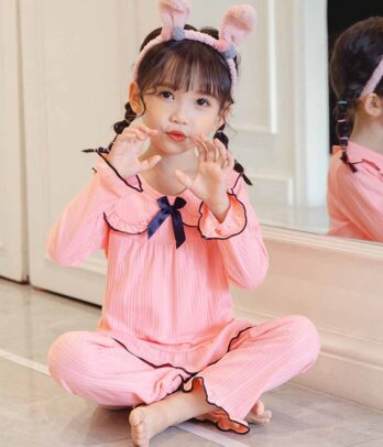 Pyjama doux de couleur rose pour filles