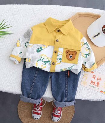 Ensemble de pantalon en jean et chemise bicolore imprimé